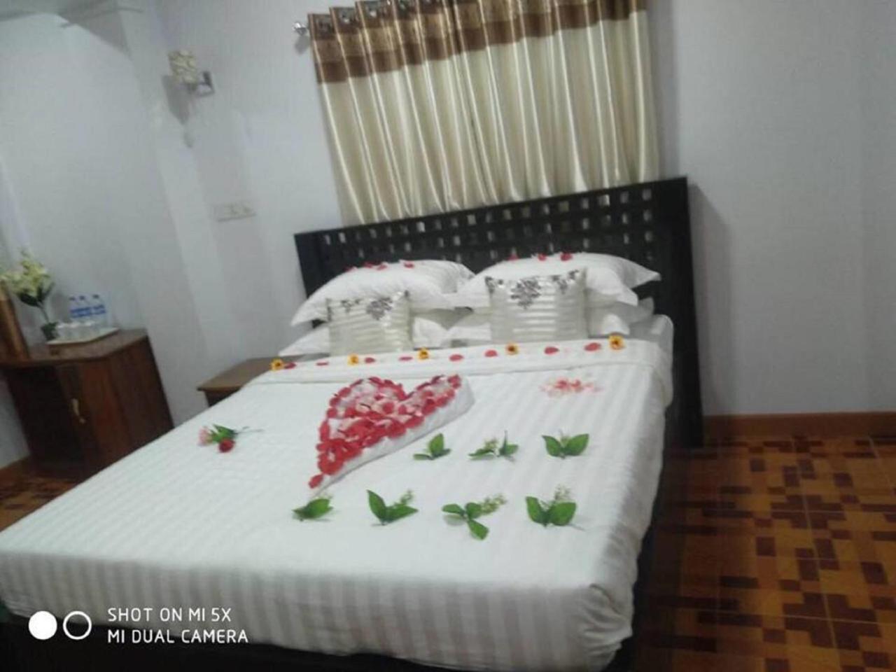 Golden Palace Hotel Hpa-an Extérieur photo